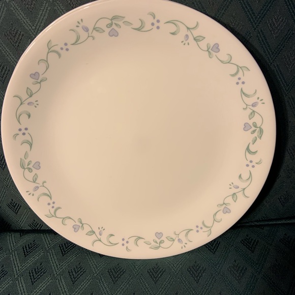 Corelle COUNTRY COTTAGE set of four Dinner Plates - Picture 1 of 2